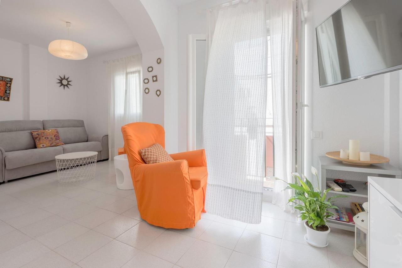 Apartamento Bateles 科尼尔-德拉弗龙特拉 外观 照片